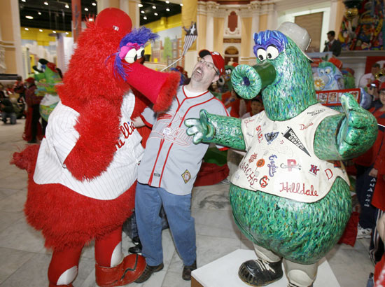 The Phillie Phanatic Makes an Insane Amount of Money - FanBuzz