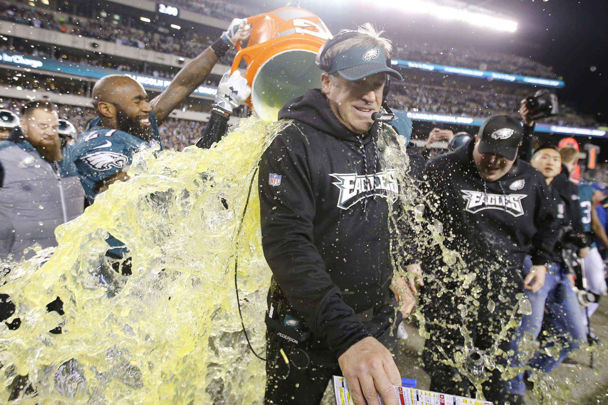 Doug Pederson gets Super LII victory Gatorade bath! 