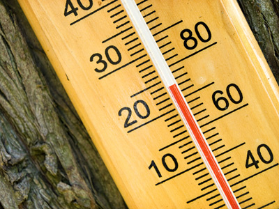 A veritable blizzard of temperature measurements confronts the consumer daily, hourly, even minutely — on TV, on radio, online, on bank buildings, on car dashboards. Which one is correct? (Shutterstock)