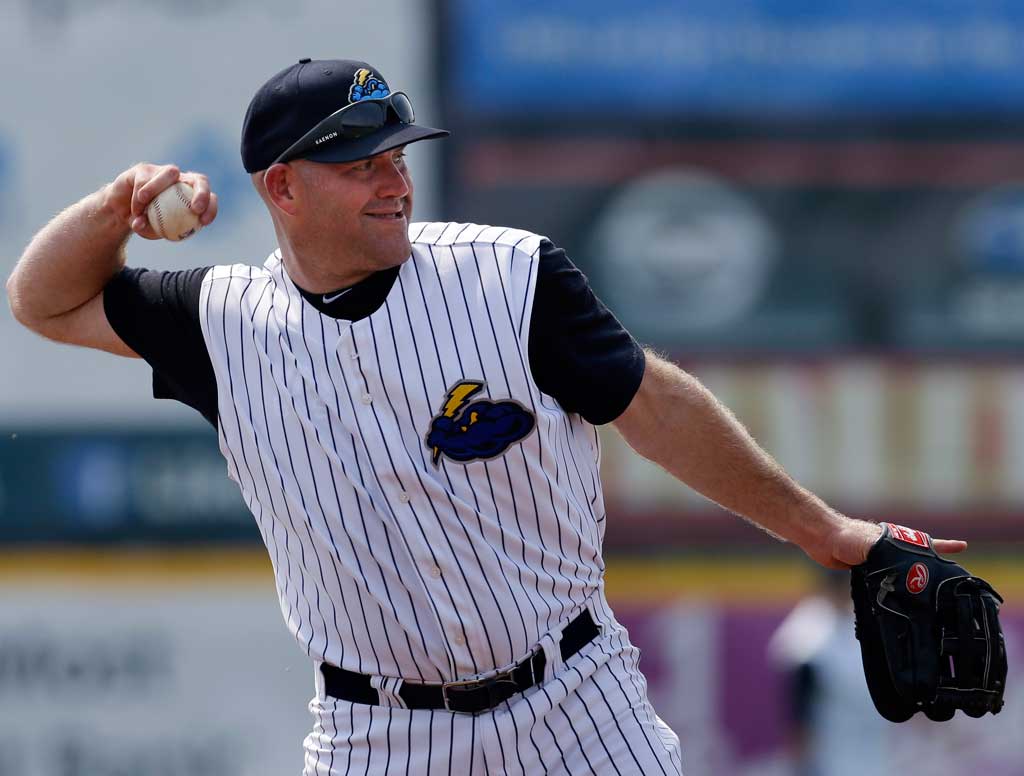 Kevin Youkilis of Yankees optimistic about recovery from back injury 