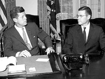 Robert McNamara, 1916-2009 -- and America's tragic memory loss - Philly