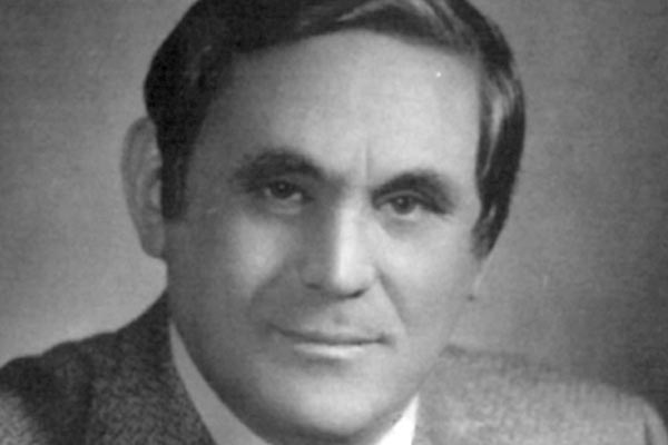 Milton Lowe, missile program manager