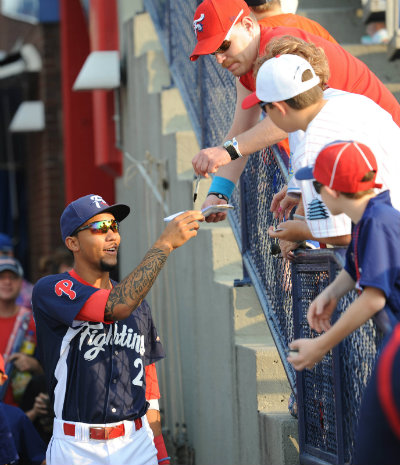 J.P. Crawford's close-knit family (and friends) a cheering section